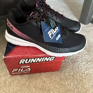 FILA coolmax memory foam running shoe